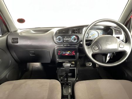2001-Daihatsu-Cuore-10-Auto_1