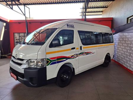 2024-Toyota-Quantum-27-Sesfikile-16-seat_2
