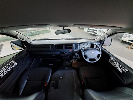 2024-Toyota-Quantum-27-Sesfikile-16-seat_5