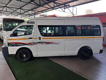 2024-Toyota-Quantum-25-D-4D-Sesfikile-16-seat_3