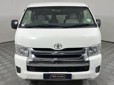 2016-Toyota-Quantum-25-D-4D-10-seat_3