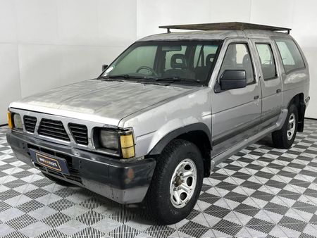 1999-Nissan-Sani-2400_0