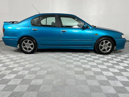 1999-Nissan-Primera-200-STi_5