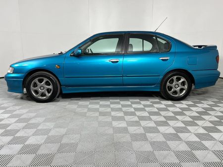 1999-Nissan-Primera-200-STi_7