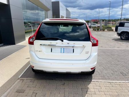 2014-Volvo-XC60-D5-Auto-Elite-AWD_4