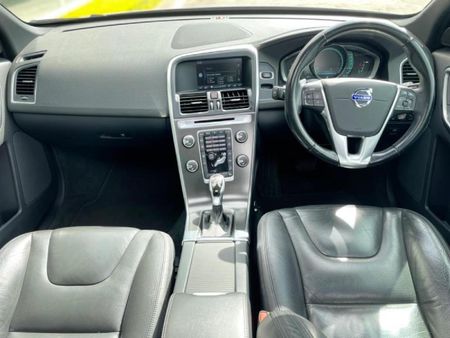 2014-Volvo-XC60-D5-Auto-Elite-AWD_6