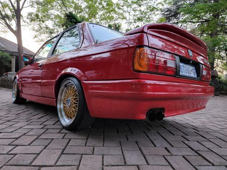 1988-BMW-3-Series-325is_12