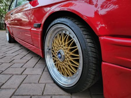 1988-BMW-3-Series-325is_13