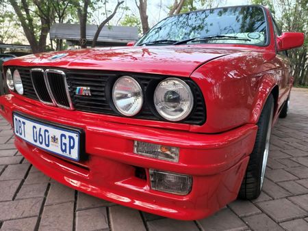 1988-BMW-3-Series-325is_14