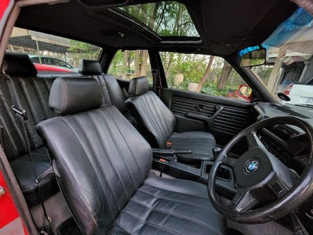 1988-BMW-3-Series-325is_16