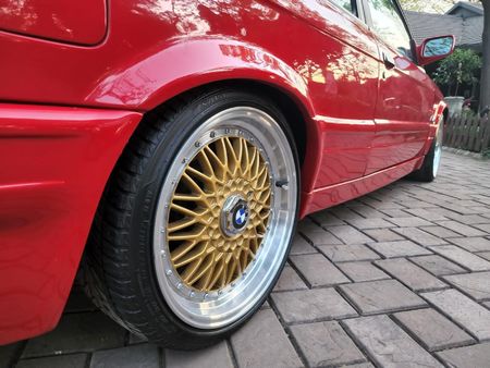 1988-BMW-3-Series-325is_2
