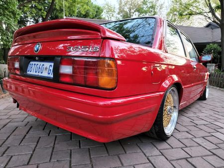 1988-BMW-3-Series-325is_6