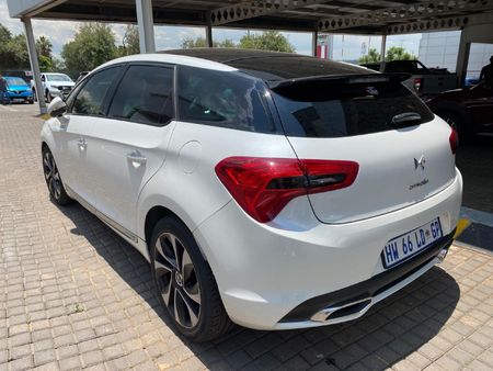 2013-Citroen-DS5-16-THP-Style-Auto_6