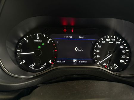 2023-Nissan-Terra-25D-SE-Auto_10