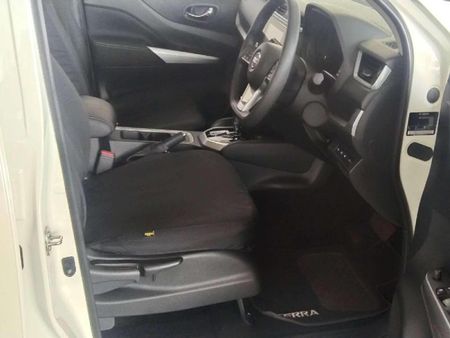 2023-Nissan-Terra-25D-SE-Auto_5