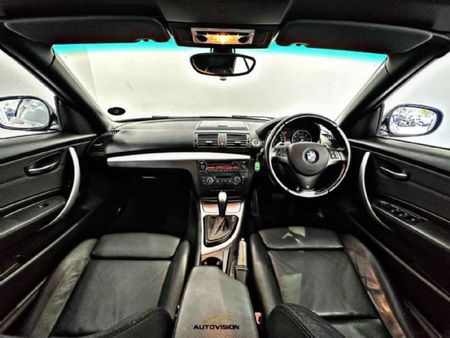 2012-BMW-1-Series-125i-Convertible-M-Sport-Auto_10