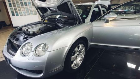 2006-Bentley-Continental-Flying-Spur_21