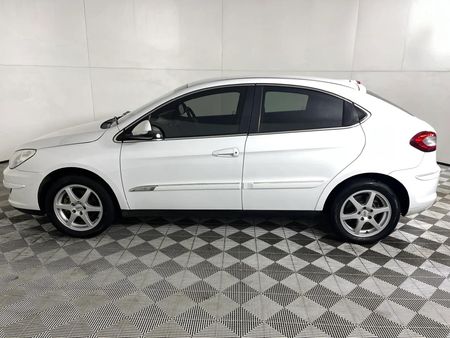 2013-Chery-J3-16-TXE_7