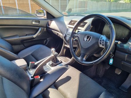 2005-Honda-Accord-24-Type-S_2