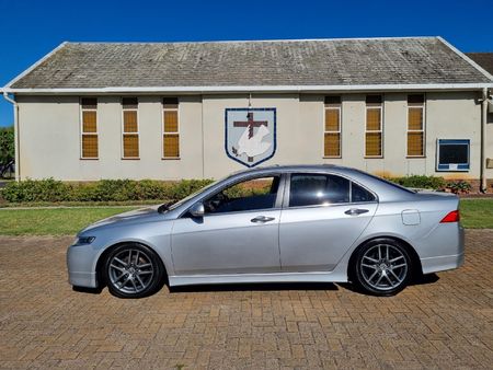 2005-Honda-Accord-24-Type-S_5
