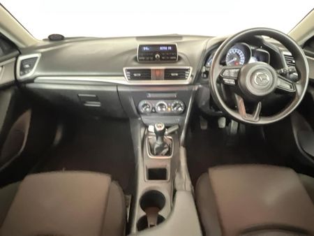 2018-Mazda-3-16-Original-5-dr_1