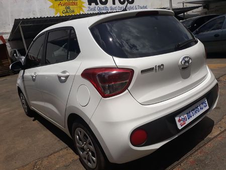 2019-Hyundai-Grand-i10-10-Motion_13