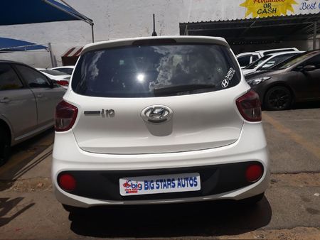 2019-Hyundai-Grand-i10-10-Motion_14