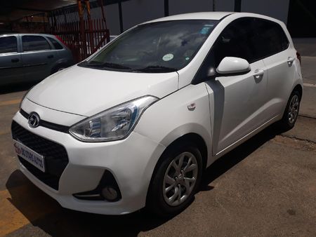 2019-Hyundai-Grand-i10-10-Motion_1