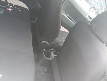 2019-Hyundai-Grand-i10-10-Motion_8