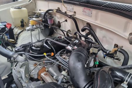 1992-Toyota-Venture-1800-64_13
