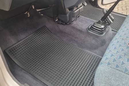 1992-Toyota-Venture-1800-64_21