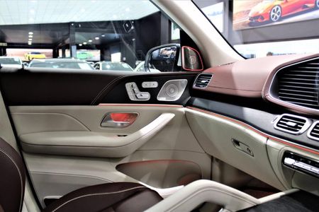 2023-Mercedes-Benz-GLS-Maybach-600-4Matic_19