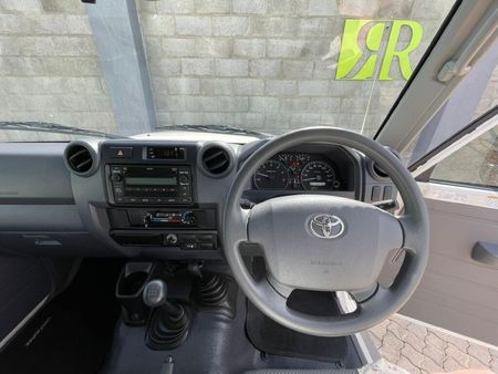 2021-Toyota-Land-Cruiser-79-79-42-D-Single-Cab_5