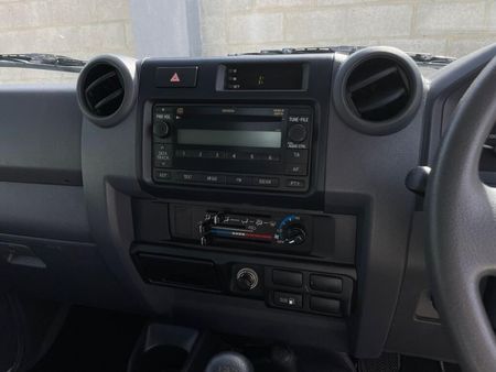2021-Toyota-Land-Cruiser-79-79-42-D-Single-Cab_7