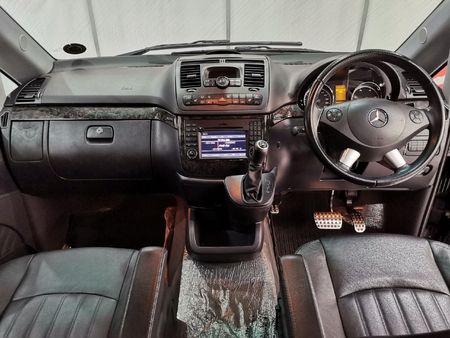 2014-Mercedes-Benz-Viano-30-CDI-Avantgarde-Auto_10