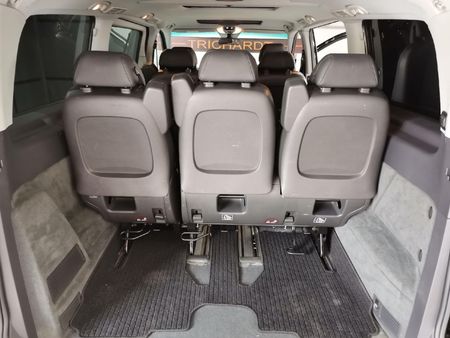 2014-Mercedes-Benz-Viano-30-CDI-Avantgarde-Auto_13