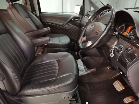 2014-Mercedes-Benz-Viano-30-CDI-Avantgarde-Auto_6