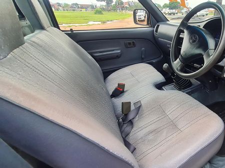 2004-Toyota-Hilux-30-KZ-TE-Raider-Raised-Body-Single-Cab_9