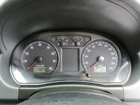 2008-Volkswagen-Polo-Classic-14-Trendline_9