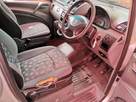 2005-Mercedes-Benz-Vito-115-CDI-CrewBus_16