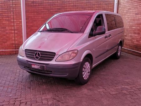 2005-Mercedes-Benz-Vito-115-CDI-CrewBus_2
