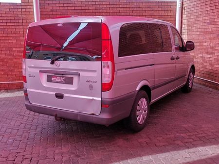 2005-Mercedes-Benz-Vito-115-CDI-CrewBus_5