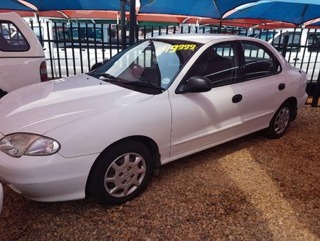 2000-Hyundai-Elantra-16-GL_1