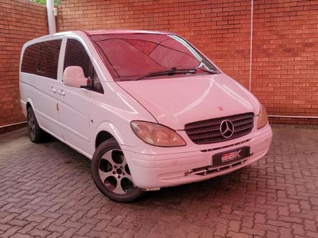 2005-Mercedes-Benz-Vito-115-CDI-CrewBus_0