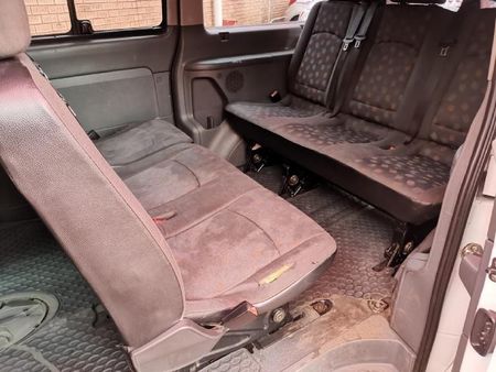 2005-Mercedes-Benz-Vito-115-CDI-CrewBus_11