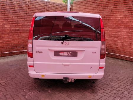 2005-Mercedes-Benz-Vito-115-CDI-CrewBus_4