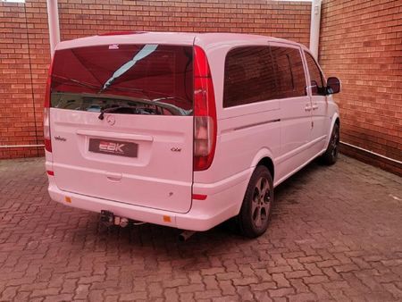 2005-Mercedes-Benz-Vito-115-CDI-CrewBus_5