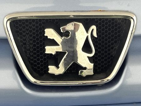 2000-Peugeot-306-20-XT-Sedan-Auto_11