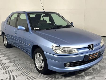 2000-Peugeot-306-20-XT-Sedan-Auto_15