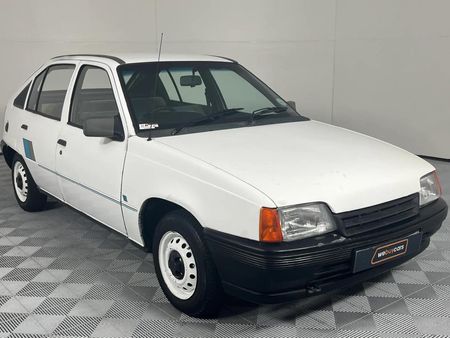 1989-Opel-Kadett-13-Cub_15